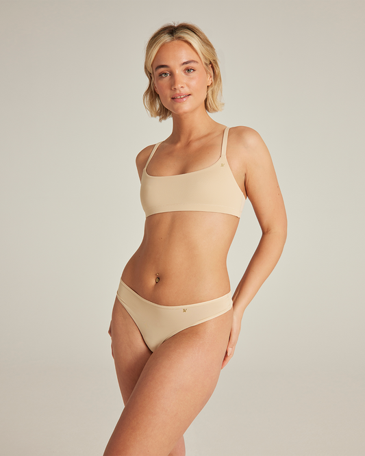 The Stretch Scoop Neck Bralette - Bare 01