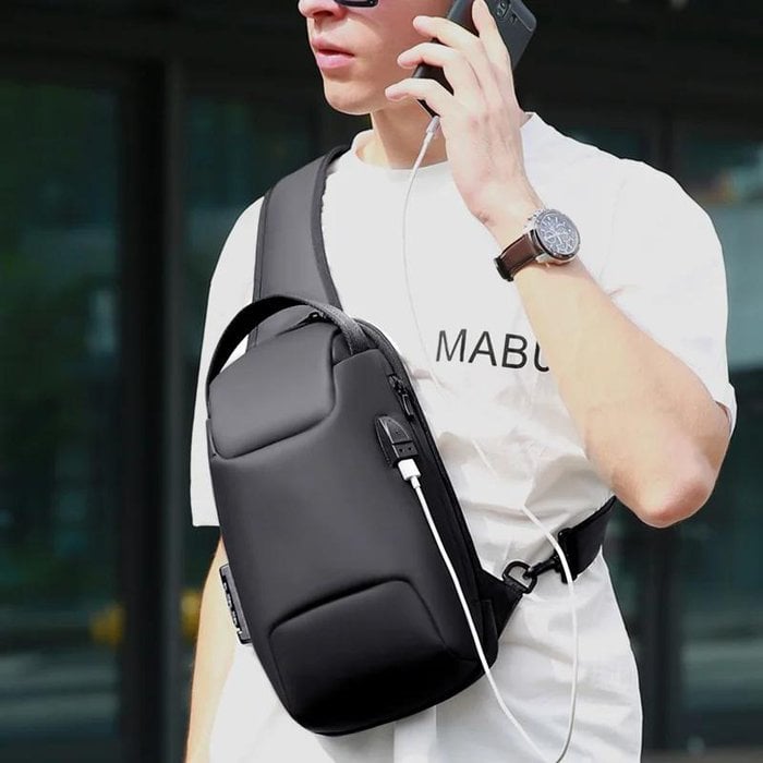 Anti-Theft Sling Bag 25$ TODAY ONLY