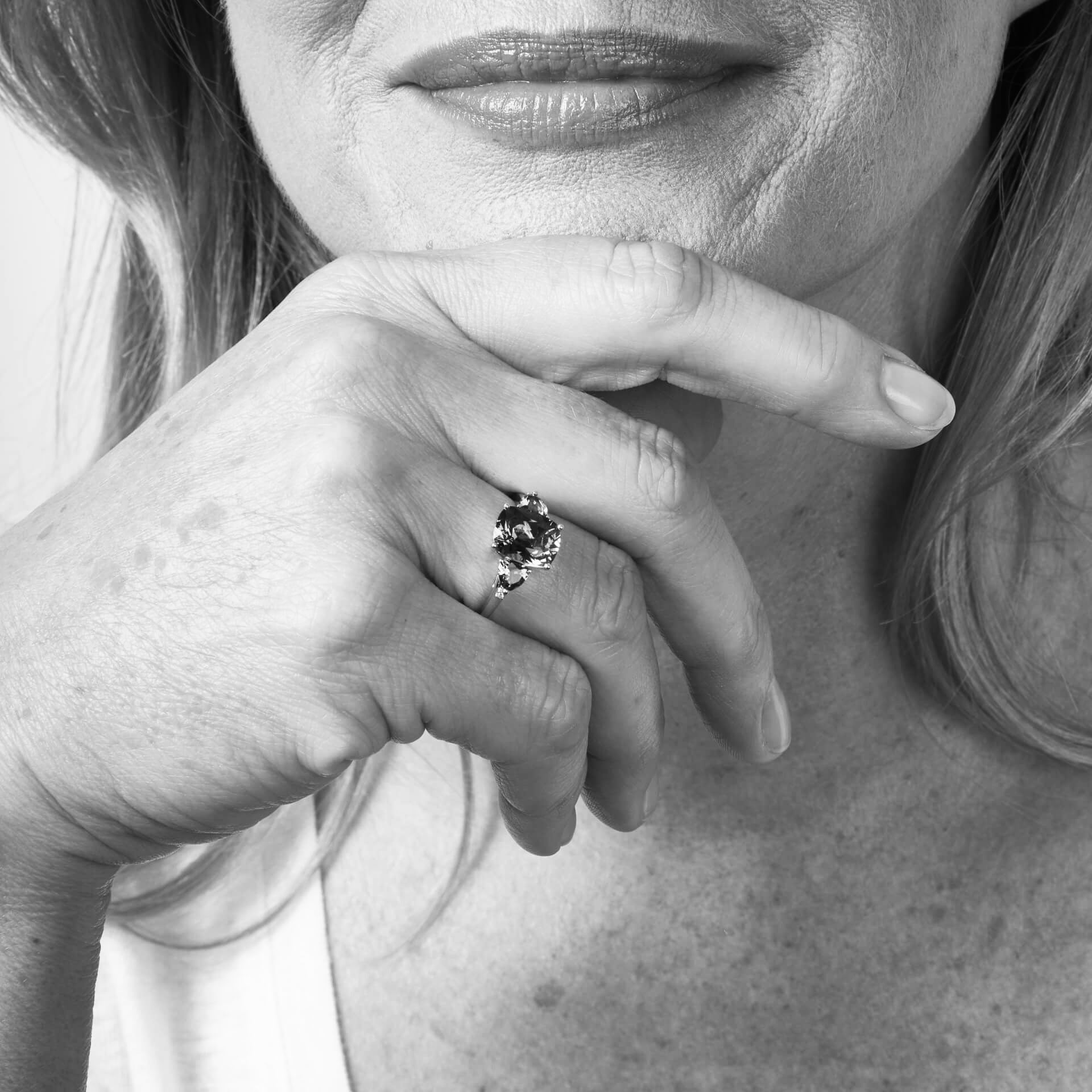 Elements Gold Trilogy Blue Topaz Ring