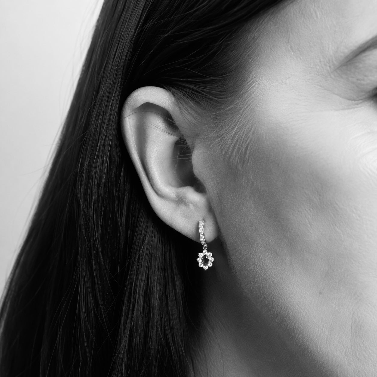 9ct Yellow Gold Drop Earrings