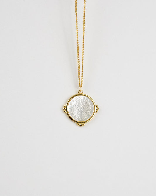 Sea Shell Print Pearl Necklace