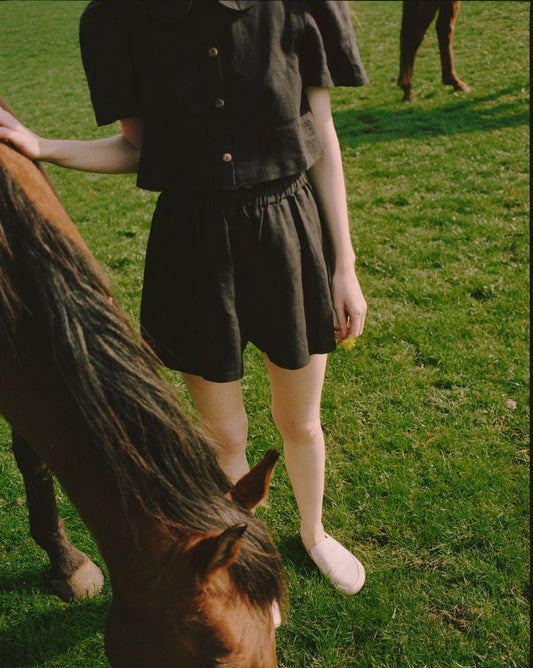 Olivia Linen Shorts  - Black - Delivery from June 2026