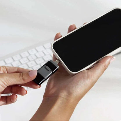 SnapSync™ 4-in-1 Flash Drive